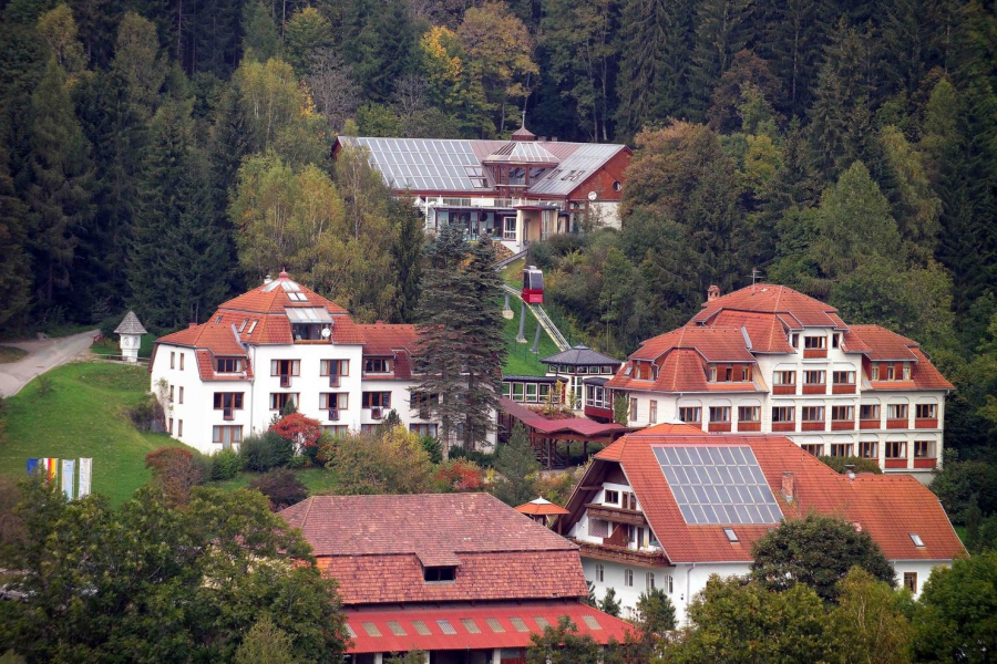 Agathenhof Anlage 900x600 - Agathenhof, Micheldorf, AT