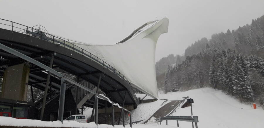 Garmisch 05 Schanze 900x437 - Steuerungsumbau Schrägaufzug Olympiaschanze Garmisc, DE