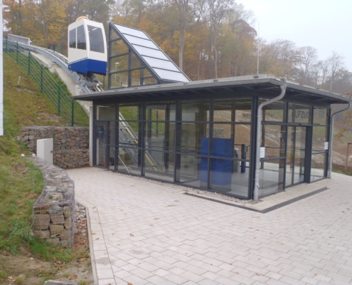 Göhren 00 1 495x400 - Inclined Elevator Dombergbahn Freising, DE