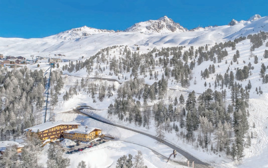 Wurmkogel 02 900x563 - Inclined Lift Snow-Cab Wurmkogel, Hochgurgl, AT